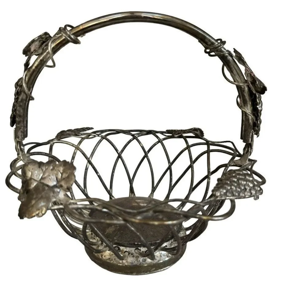 Godinger Silver Plate Open Weave Fruit Bread Bowl Movable Handle Vintage Grapes